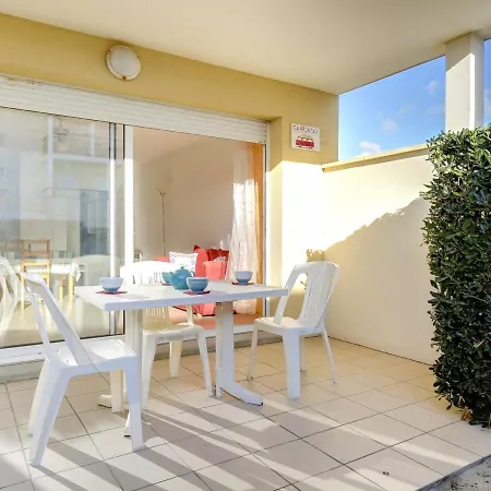 : T2 Avec Terrasse, A 50m De L'ocean Et Proche Centre, Parking Prive - Fr-1-521-62